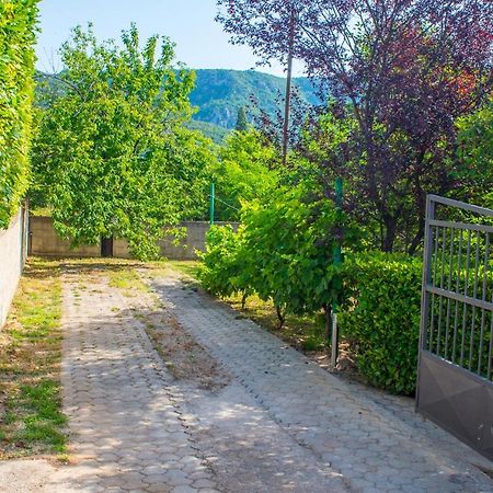Holiday Home Narona Мостар Экстерьер фото