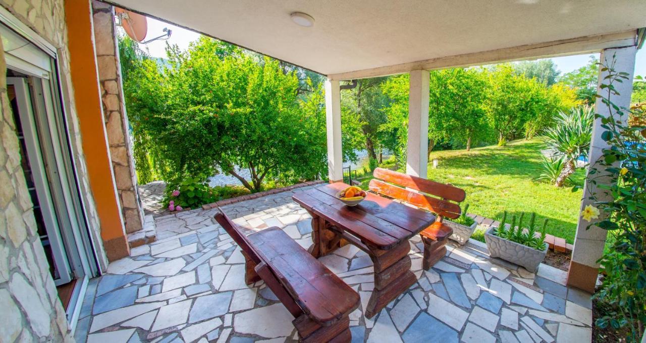 Holiday Home Narona Мостар Экстерьер фото