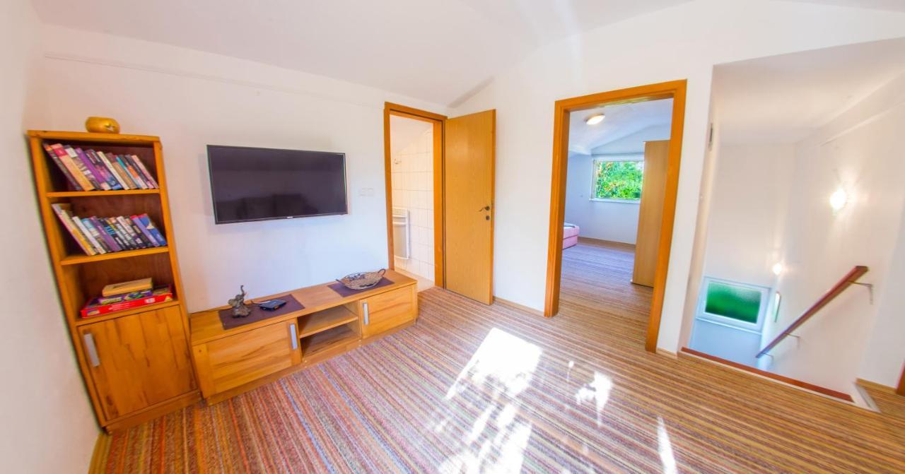 Holiday Home Narona Мостар Экстерьер фото
